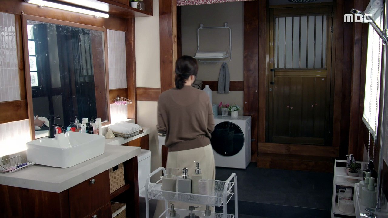 ＂ 거 기 선 아 프 지 마 ＂ 봉 안 당 앞 을 지 키 는 박 세 영 , M B C 2 6 0 8 2 4 방 송