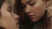 A Sweet Kiss 💋❤️ | 4k