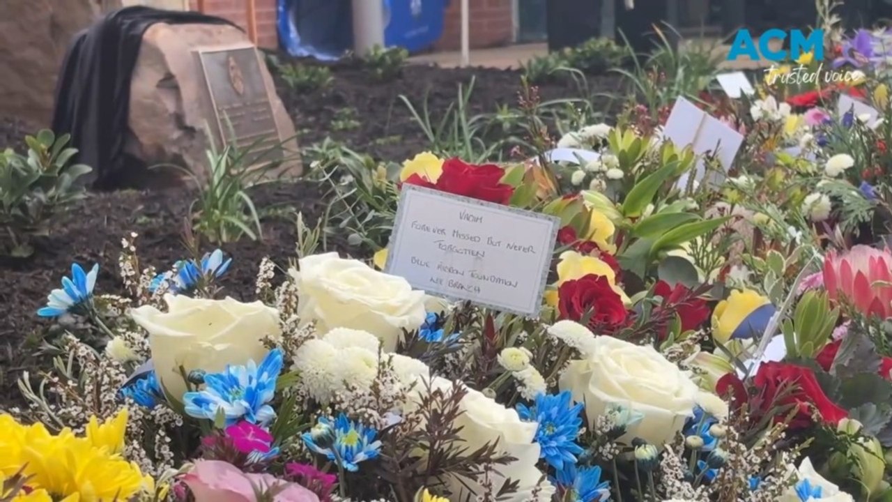 One-year memorial to Victorian police killed at the Porepunkah shooting