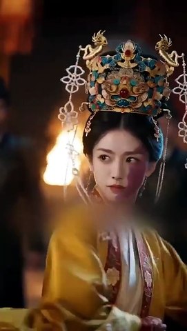 Office Worker Transmigrated As Ugly Queen Helps Puppet Emperor Build Prosperityminidramas