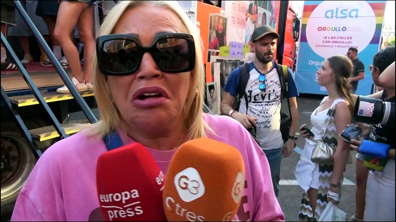 Bea Trapote contesta a las críticas por "oportunista" y revela cómo es su relación con Jesulín