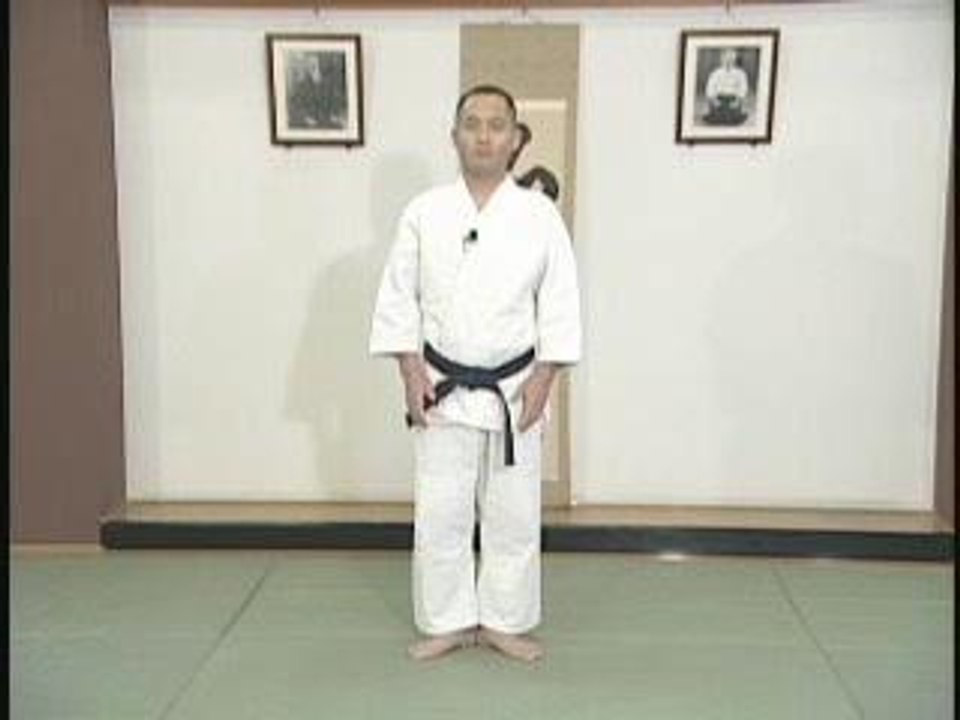 Aikido lesson kamae position