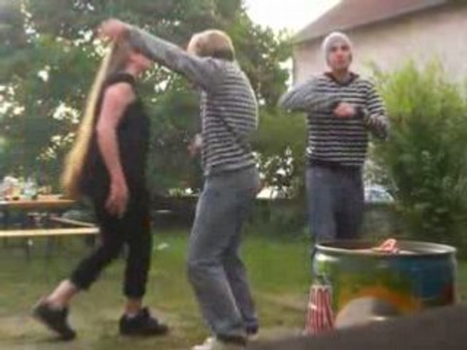 AKKROS @ Guinguette Party:6h survivants:Let's Get It On