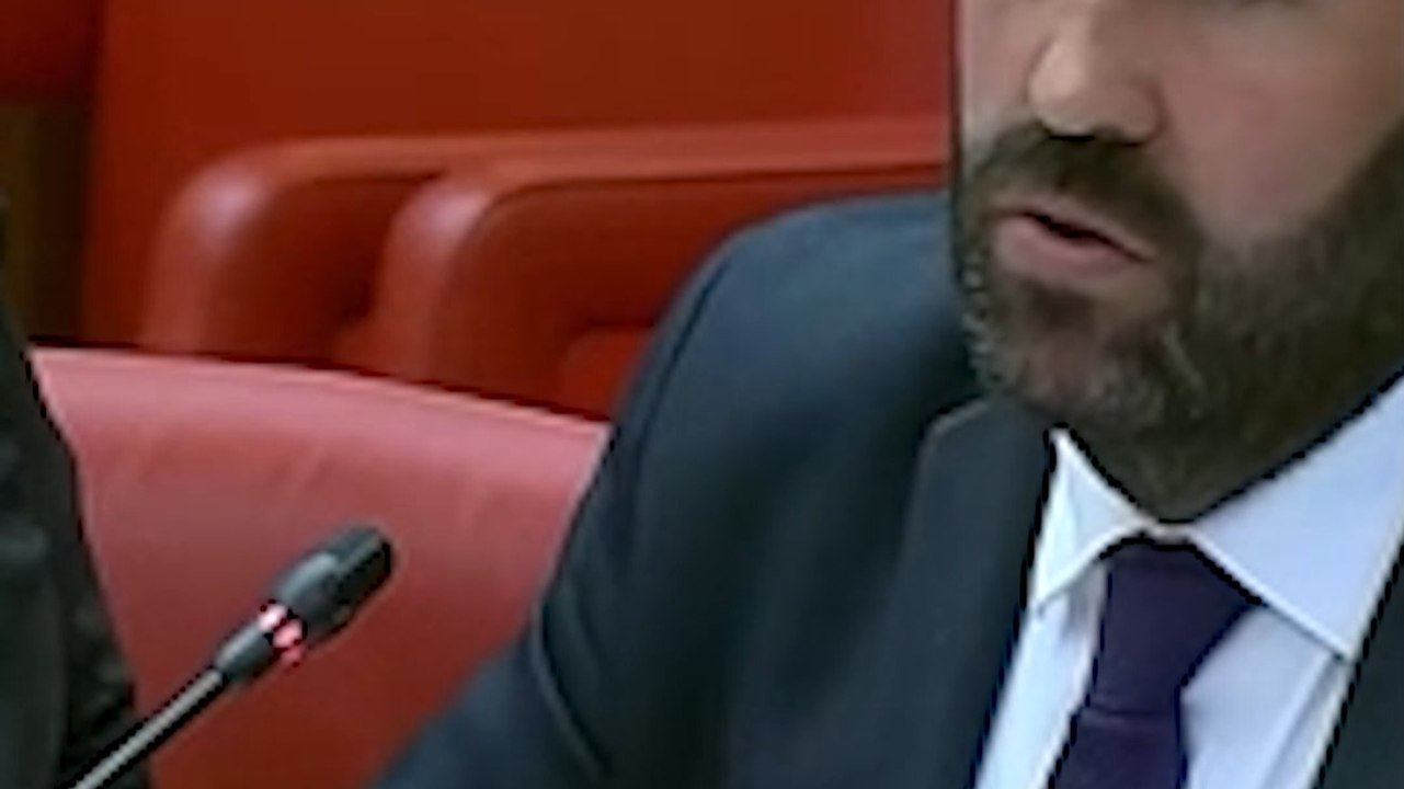 Apagón eléctrico durante la comparecencia de Margarita Robles en el Congreso