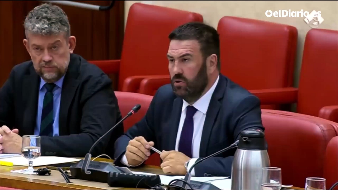 Se va la luz en el Congreso durante la comparecencia de Margarita Robles sobre Ceuta Espero que no haya sido un ataque híbrido. La sala se ha quedado a oscuras varios minutos