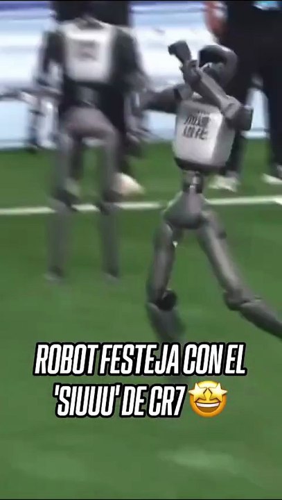 “SIUUUU”. Robô na China dá nas vistas com celebração de Cristiano Ronaldo