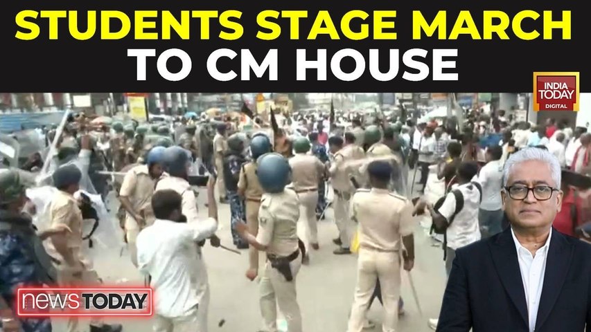 BPSC Exam Row: Aspirants Stage Patna Protest, Face Police Lathi Charge And Water Cannons