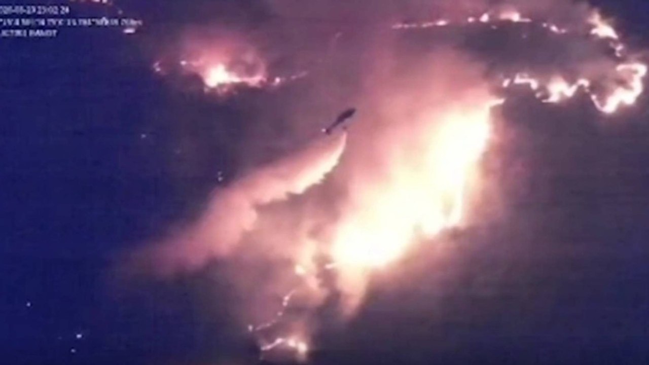 Así combaten desde el aire los incendios que mantienen en alerta al Tolima