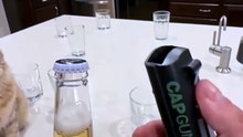 CAPGUN Spring Catapult Bottle Opener – Fun Party Gadget That Pops Caps in Style 🍾🐱