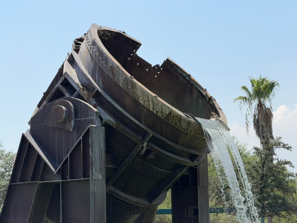 ¿Por qué hay una "cubeta" en Fundidora? Esta es la historia detrás del famoso monumento