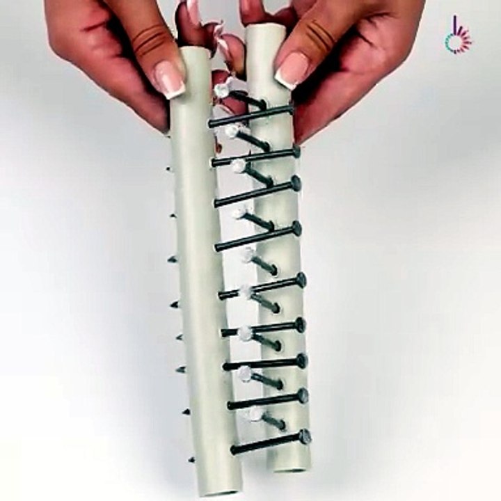Craft your own DIY rake with just a few materials 🙌