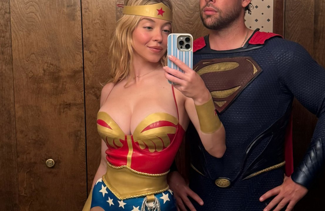 シドニー・スウィーニー、際どい「ワンダーウーマン」姿を披露