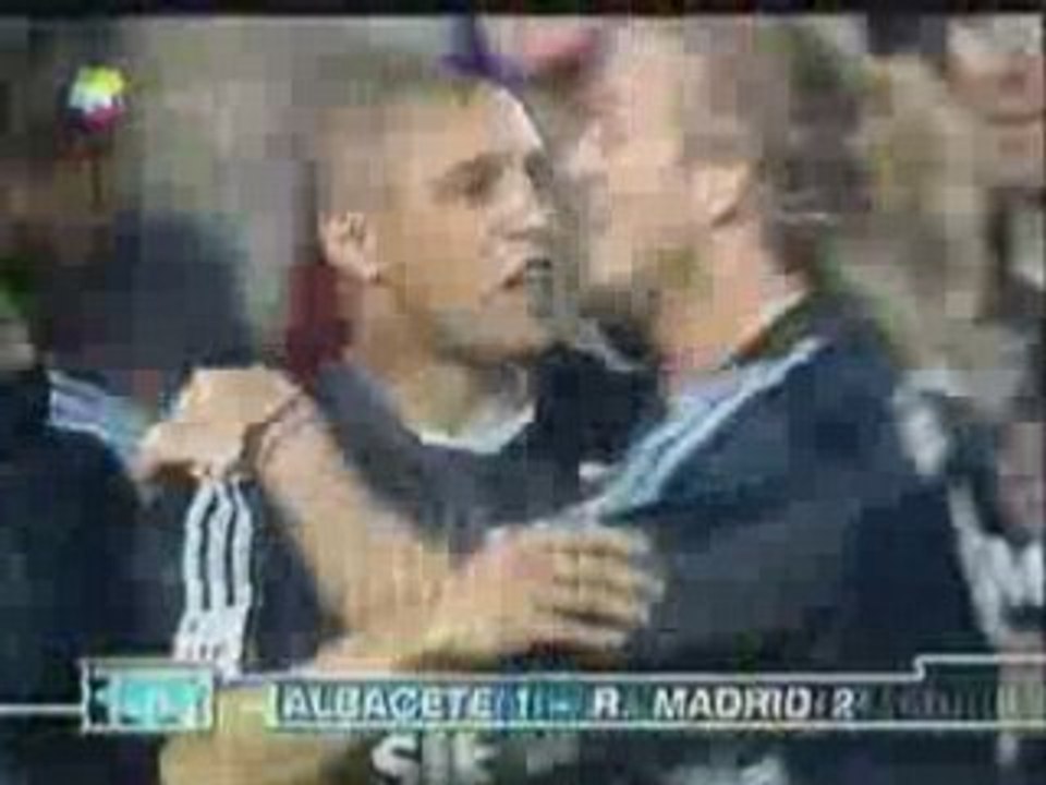 Juninho Vs Roberto Carlos
