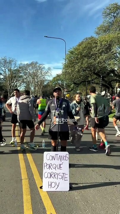 La dedicatoria de Bautista Mascia a Denisse González tras correr en la maratón de Buenos Aires