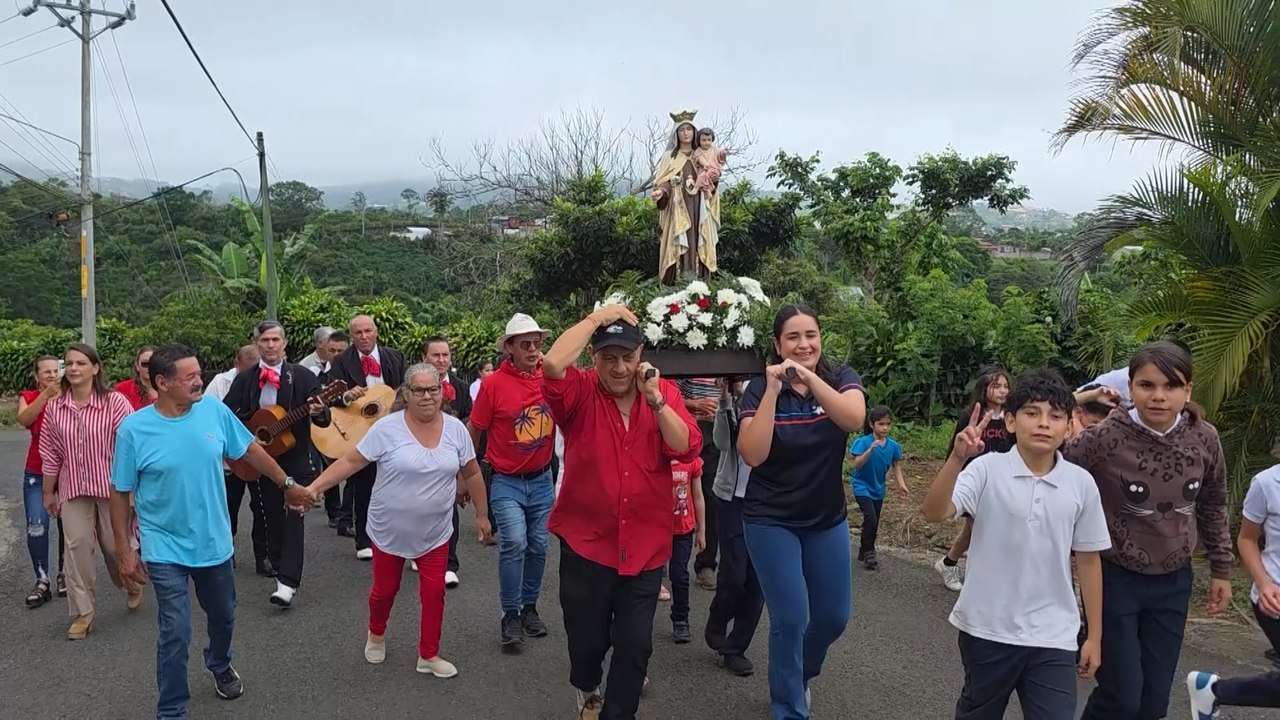 mqn-una-tradicion-que-llena-de-fe-y-alegria-las-calles-de-san-ramon-250826