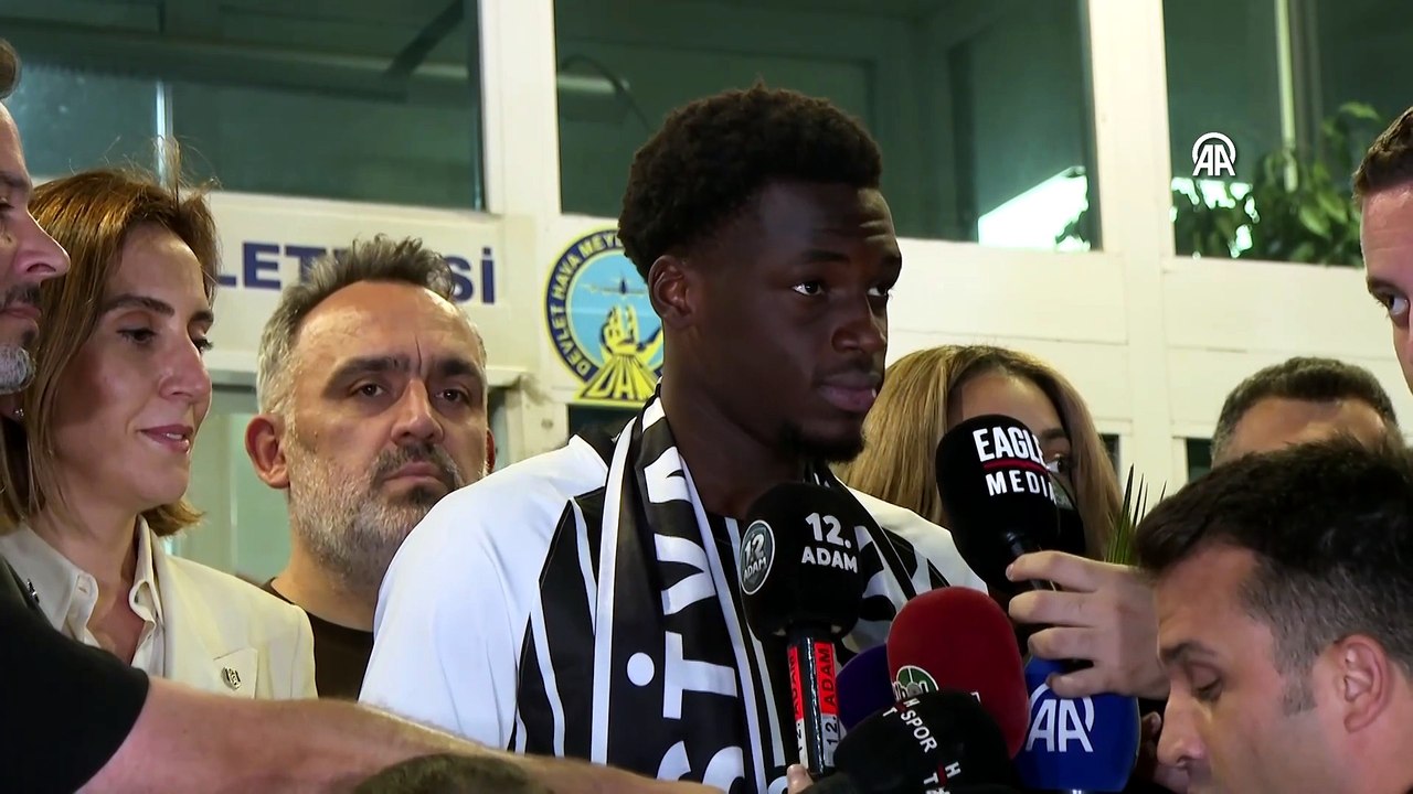 Hollandalı futbolcu Ernest Poku, Beşiktaş için İstanbul'a geldi | Ajansspor | AA