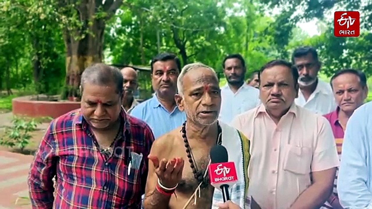 વડોદરાનું એવું શિવધામ, જ્યાં આજે પણ જીવંત છે ગાયકવાડ રાજપરિવારની આસ્થાની ગાથા !