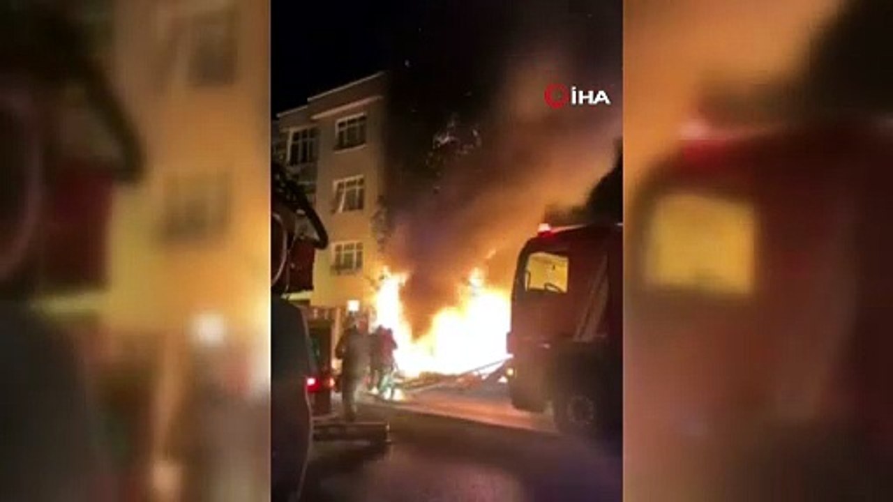 Sancaktepe'de demirci dükkanı alev alev yandı