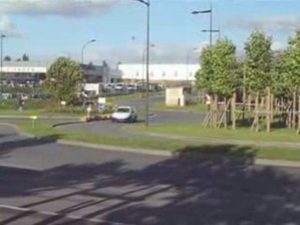 Gomet / Delebassée ES 1  Routes Picardes 2008 part 1