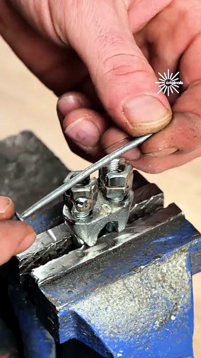 A clever way to straighten nails, right?