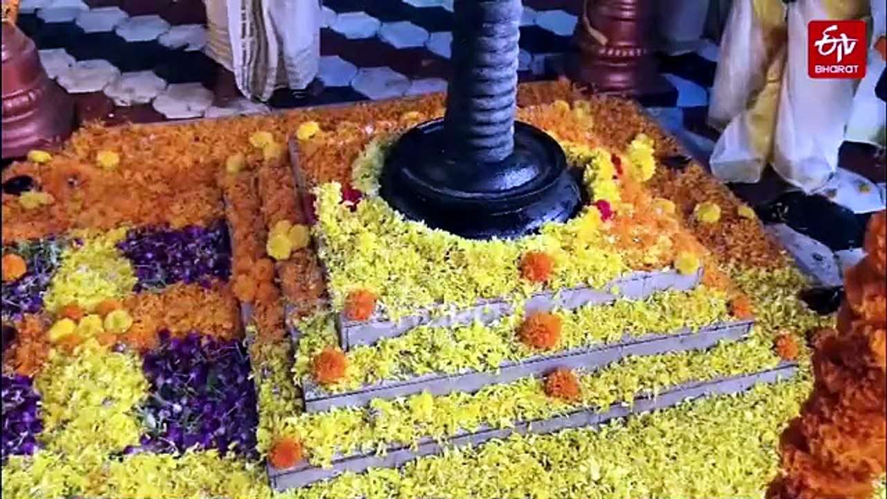തൃക്കാക്കരയിൽ ഭക്തിനിർഭരമായ ചടങ്ങുകളോടെ തിരുവോണാഘോഷം; ഐതിഹ്യങ്ങൾ പുനർജനിച്ച മണ്ണിലേക്ക് ഭക്തജനപ്രവാഹം