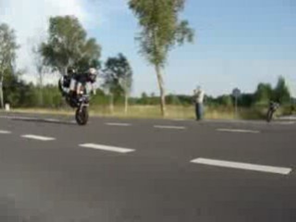 Simpson stoppie
