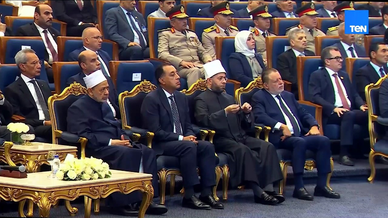 السيسي: بنتكلم معاكم بشفافية وبنحاول نكون صادقين في اللي بنطرحه وده حق الناس علينا