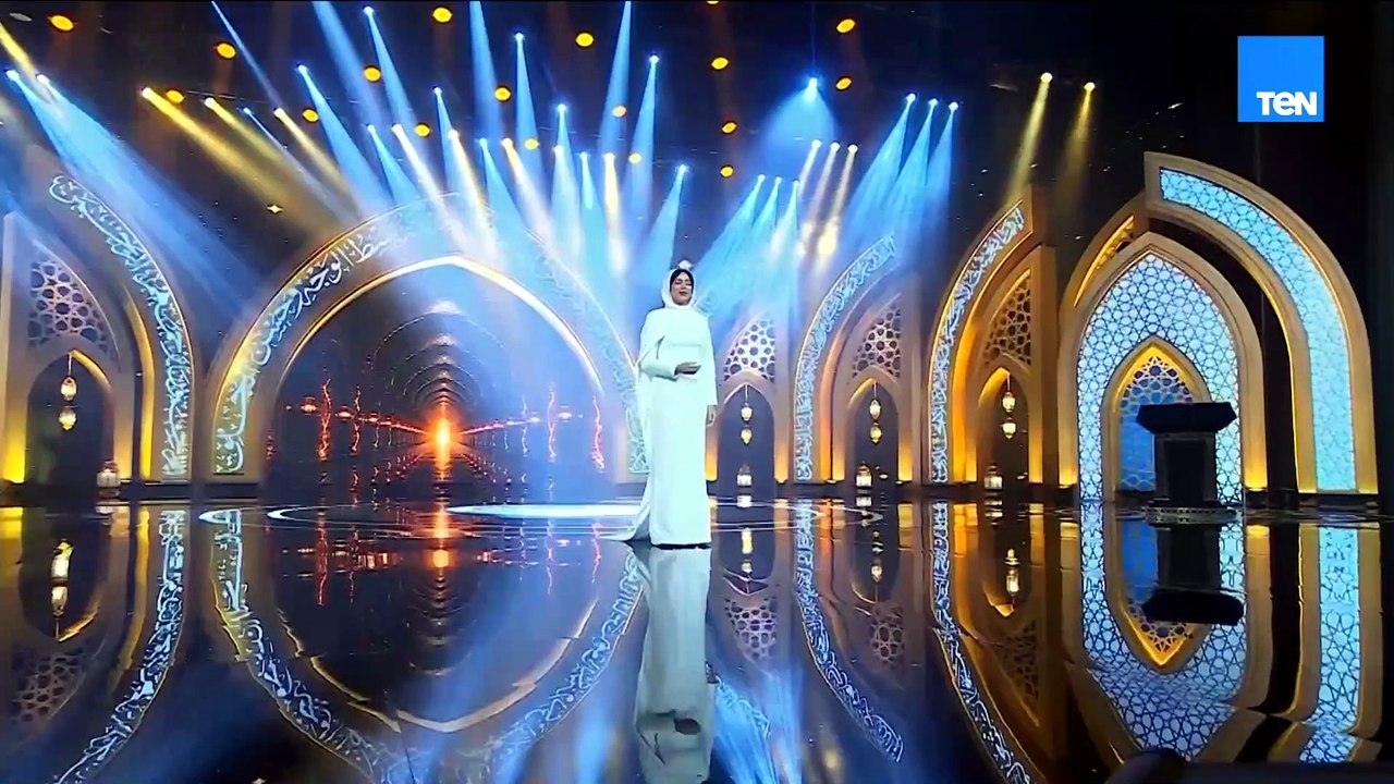 في أول ظهور لها بعد مرضها.. الفنانة هبة مجدي تبدع في أغنية "في حب سيدنا النبي" أمام الرئيس السيسي