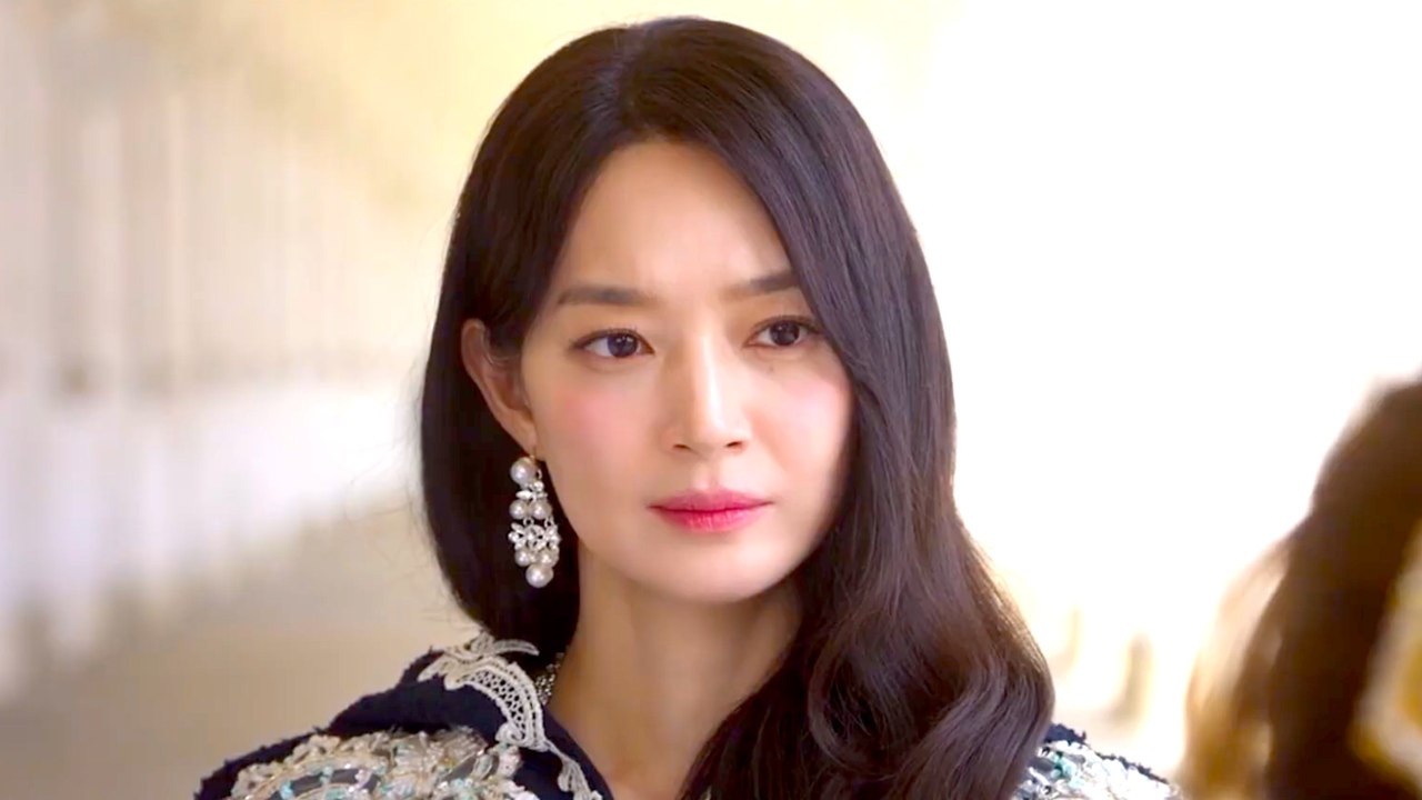 A Divorce Comes With a Surprise in The Remarried Empress on Hulu