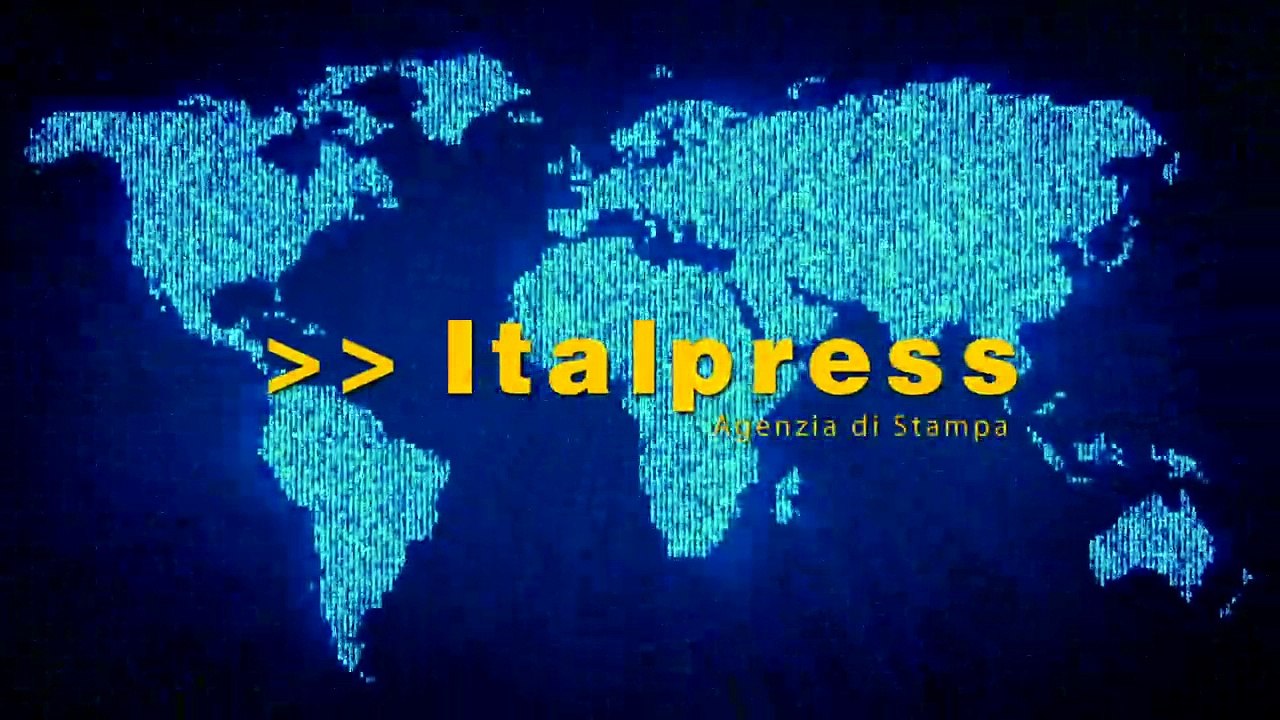 Ruba un condizionatore all'Istituto Tumori di Napoli: le immagini