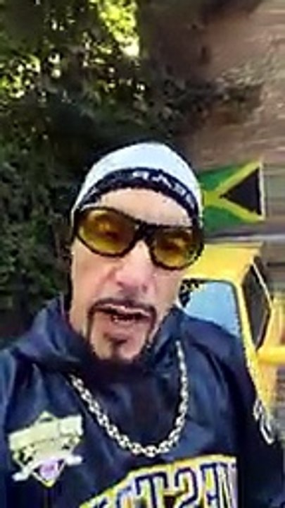 Yo, Ali G iz back Morgen erscheint der zu #AliGWhoIzI Trailer (Deutsch)