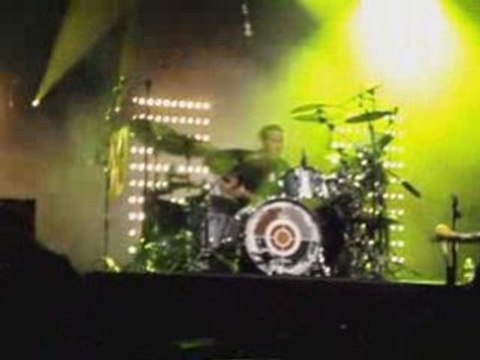 John Butler Trio - Festival aux zarbs 2008 - solo de batteri