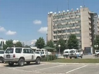 Au Kosovo, l'Eglise se fait enterrer. Juillet 2008