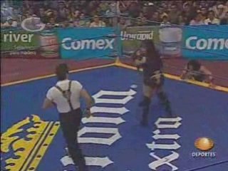 Mari Apache vs Fabi Apache in a hair match