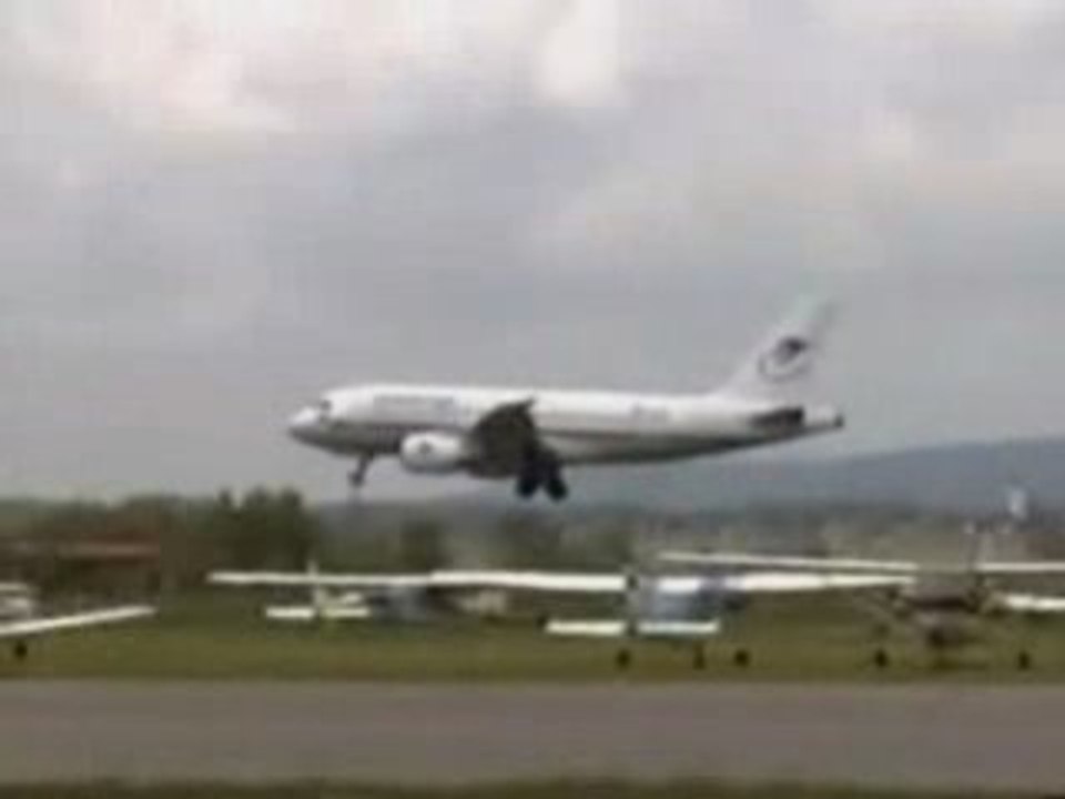 A-319 decollage difficile