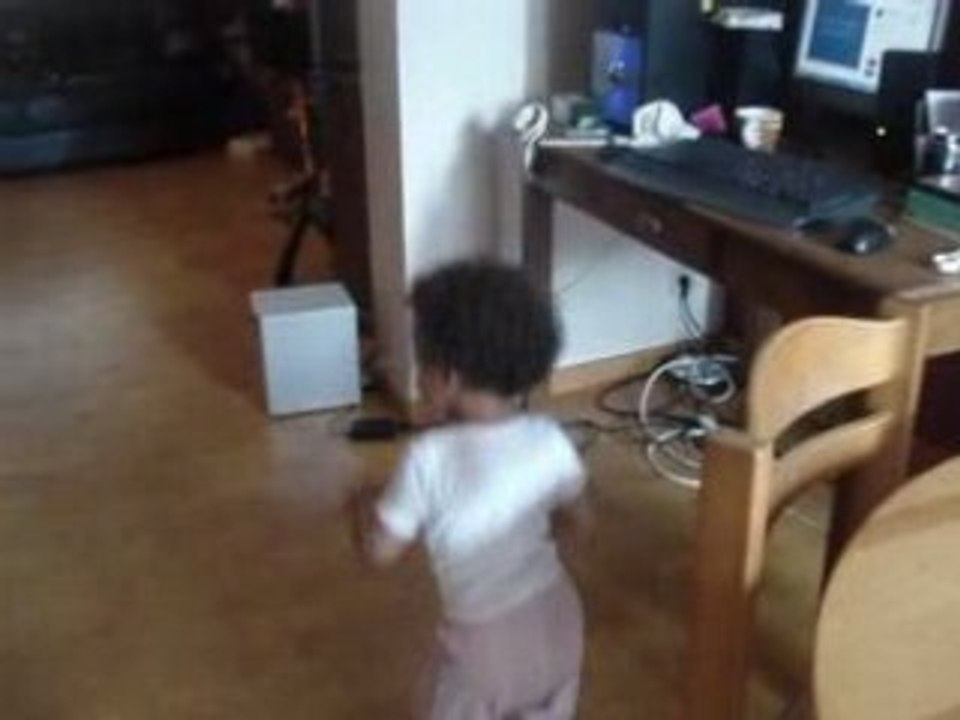MOV04859