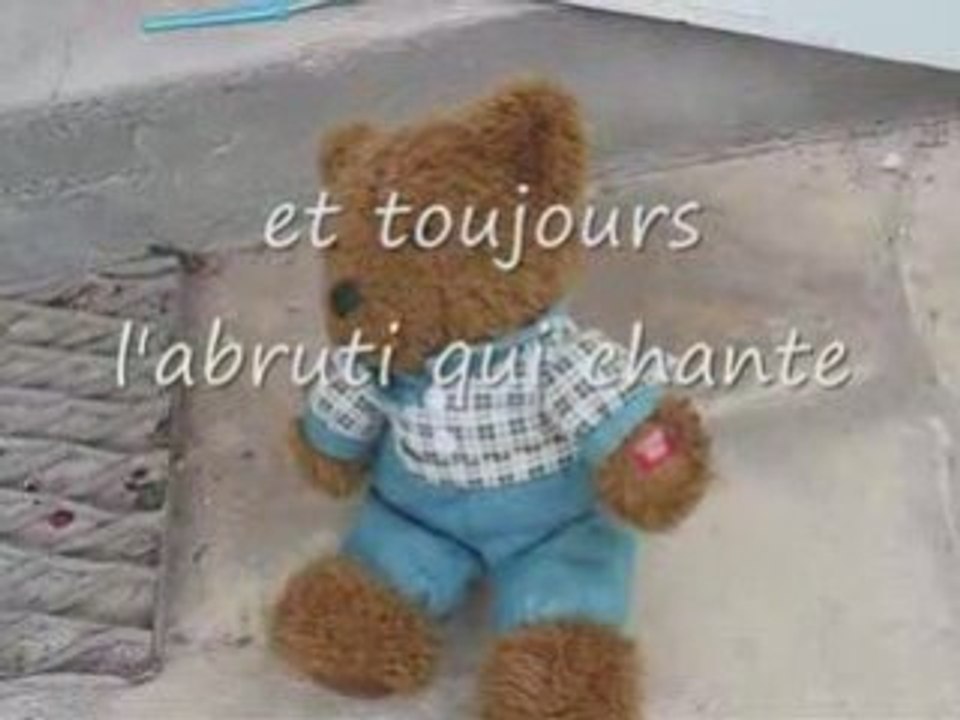 Petit ours prend son gouter