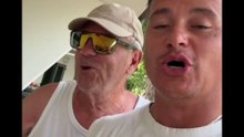 Carletto Life story al mare con i nonni e gli amici