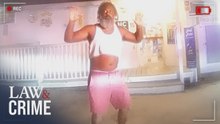 Policías captan en cámara corporal el caos de un hombre en Florida con machete y caja de leche