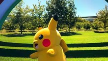 Visita "elétrica". Apple recebe líder da Pokémon Company e do… Pikachu