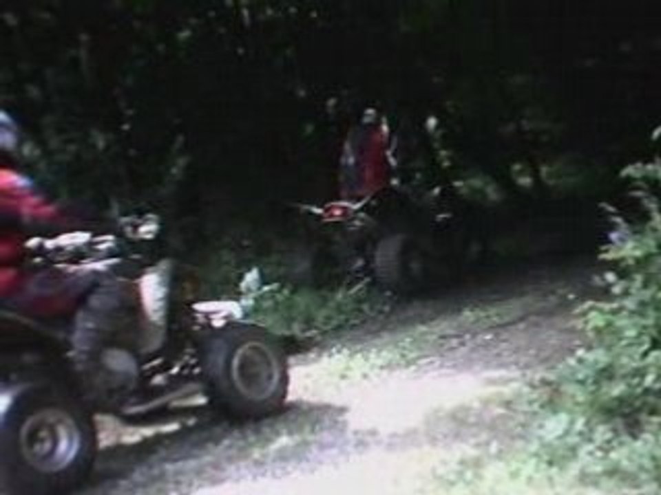 Crash de Manu sur un muret!!!( 20 juillet 2008)