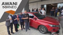 Meremajakan industri teksi Sarawak