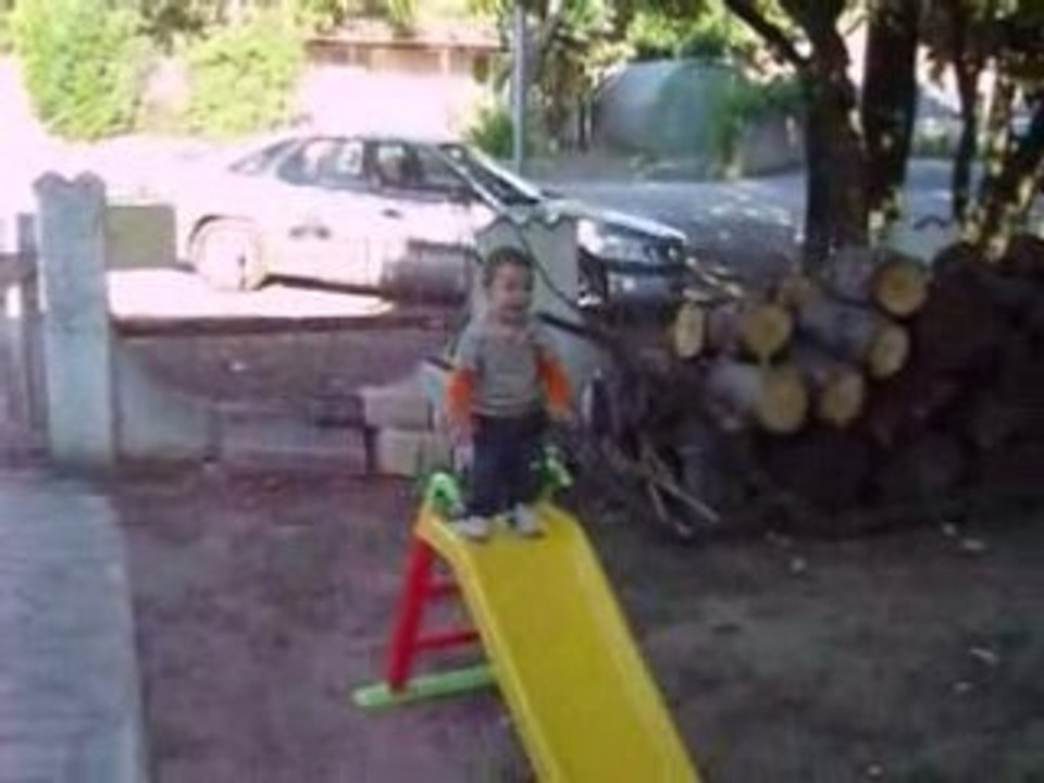 matt fait du tobogan