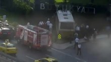 Zeytinburnu'nda kaza: İETT Otobüsü sitenin duvarına çarptı!
