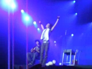 Monaco- Présentation des garçons & Bill ramasse ma Peluche