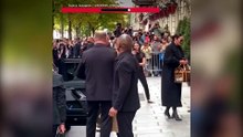 معجبون يستقبلون سيلين ديون أمام مقر إقامتها في باريس عشية انطلاق جولتها الفنية