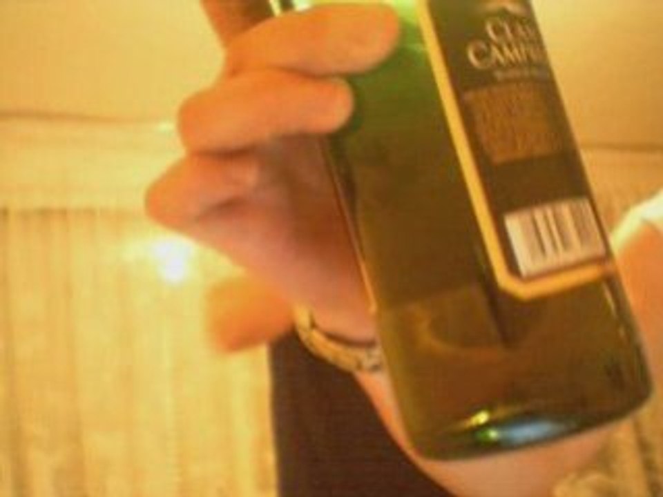 Boire une bouteille de whisky pur !