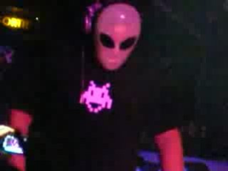 UFO CRASH