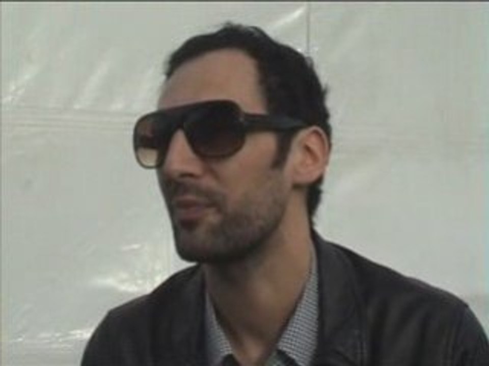 Aaron vous présente Lily