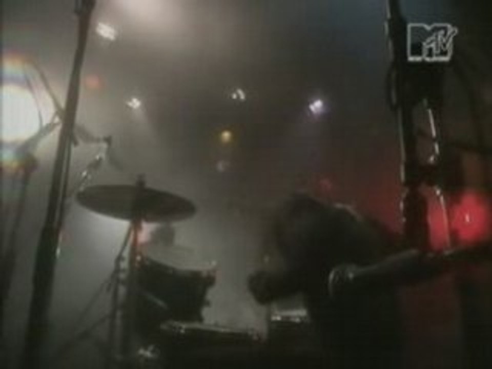 Niravana- Territorial Pissings live mtv